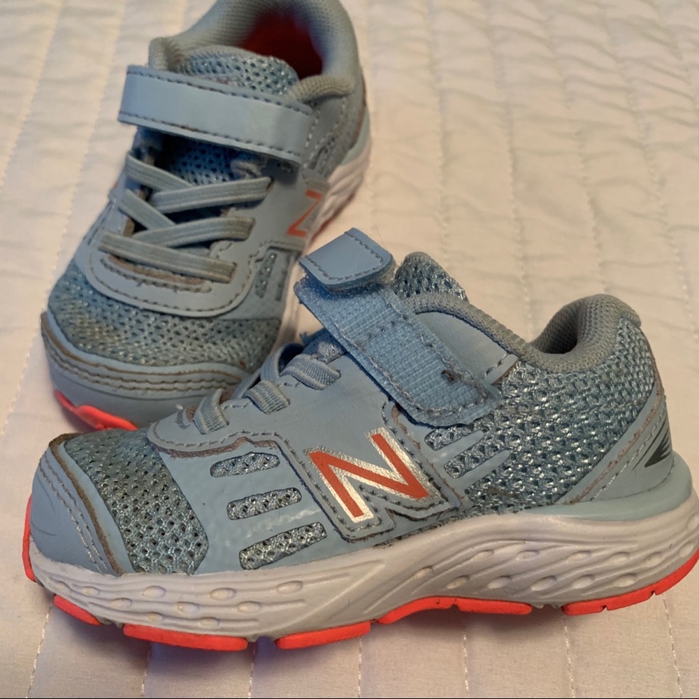 New Balance girls sneakers